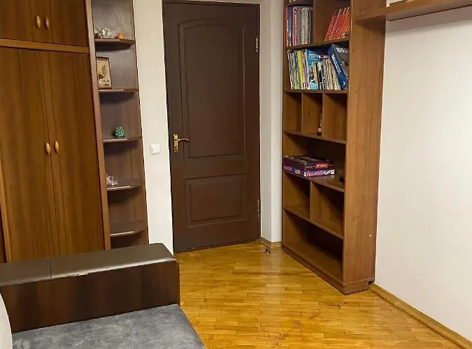 Apartment Next To Metro Station Pechersk