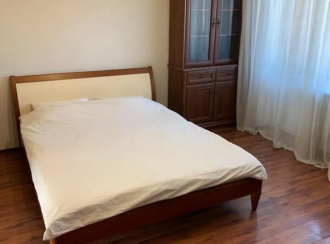 Apartment Next To Metro Station Pechersk